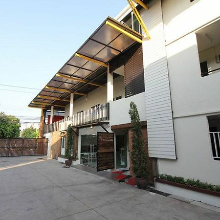 Leesort @ Onnuch Hotel Bangkok Exterior foto