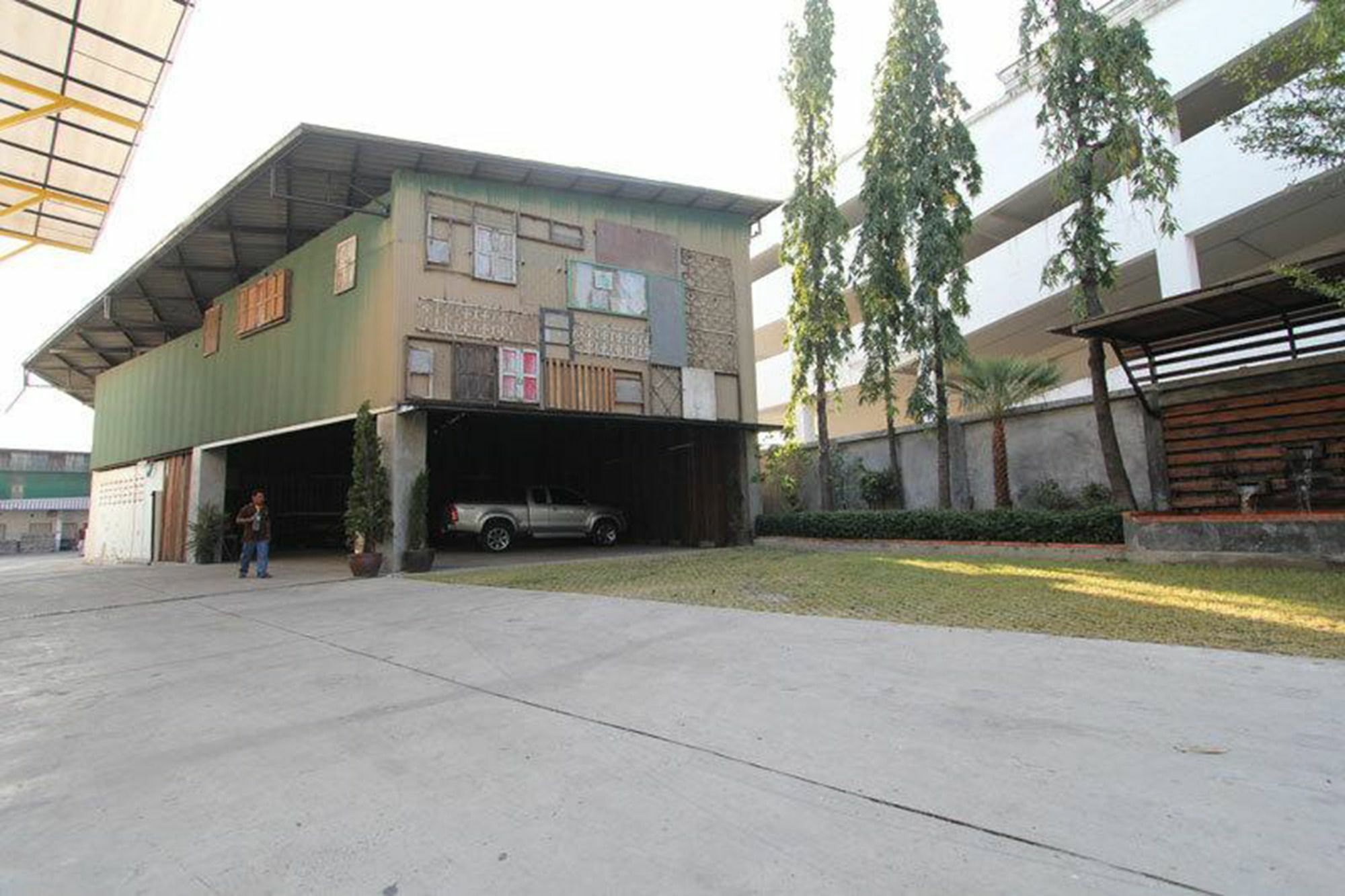 Leesort @ Onnuch Hotel Bangkok Exterior foto